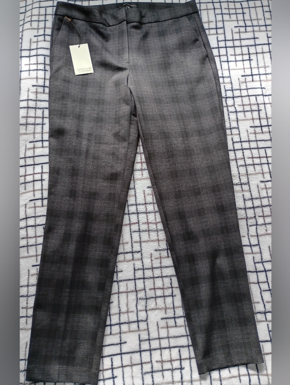 Adrienne Vittadini Size 10 Gray Plaid Womens Pants New with Tags